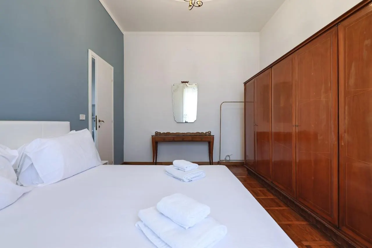 Contempora Apartments - Piazzale Susa 14 Milano 0*,